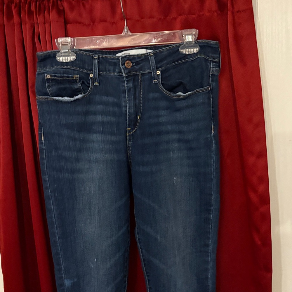 Stylish Dark Blue Skinny Jeans